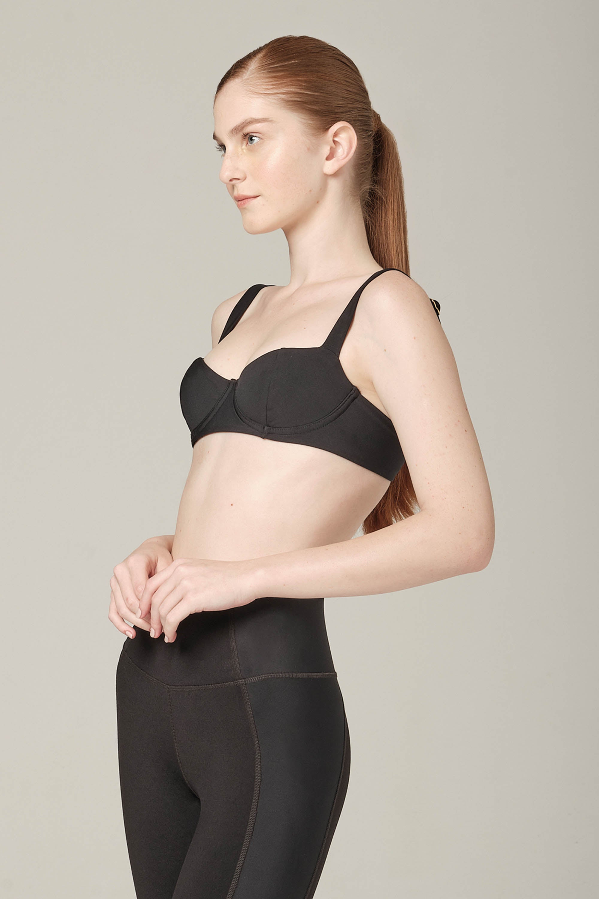 Under Wire Black-S Sports Bra